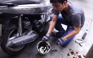 cách thay nhớt xe ab chuẩn nhất