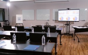 Bàn ghế và cách sắp xếp